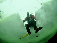 Kurs nurkowania pod lodem