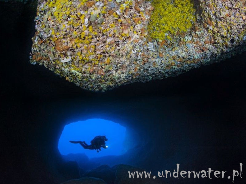 Nurkowanie jaskiniowe na Sardynii